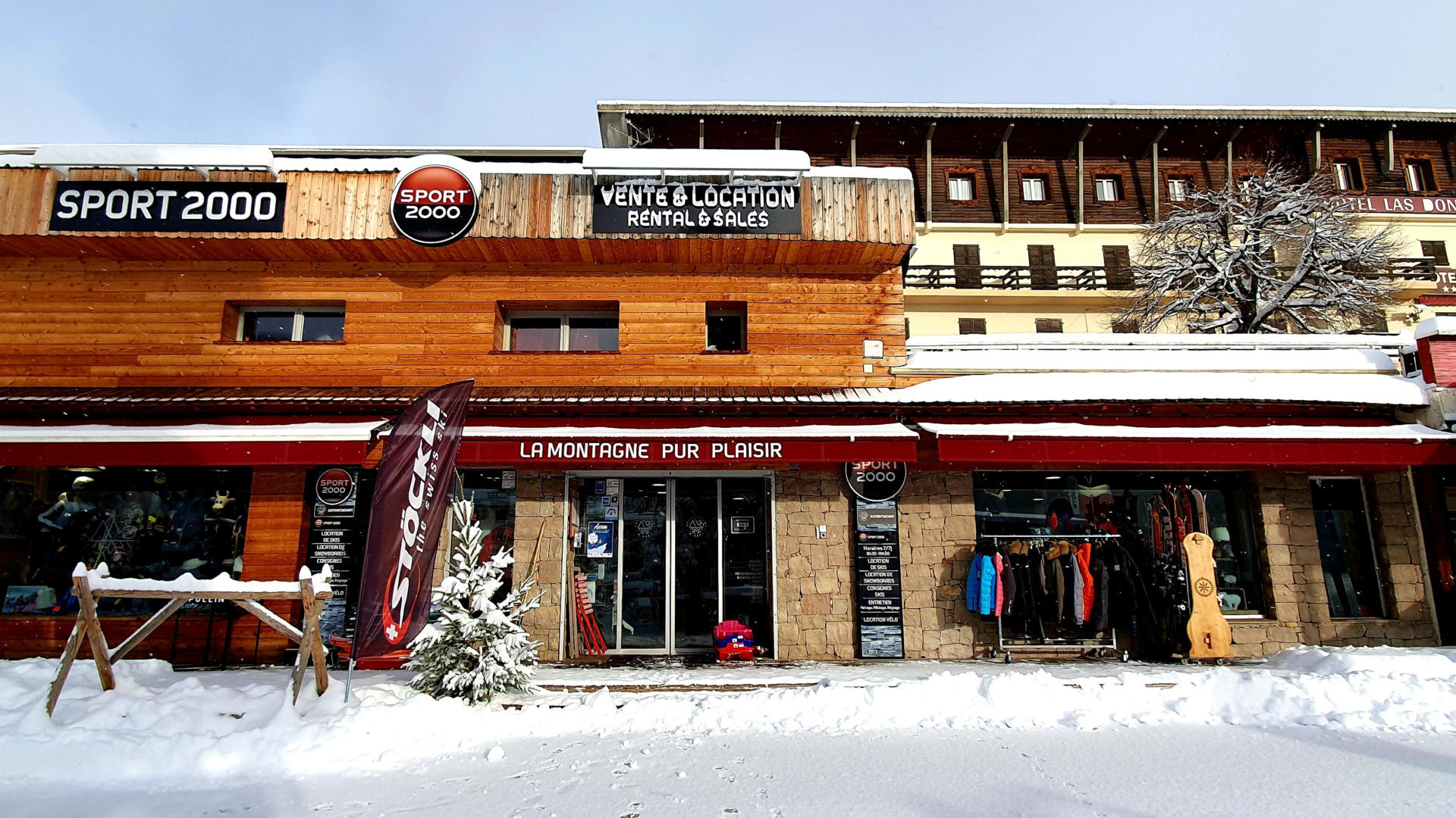home Vue du magasin en hiver